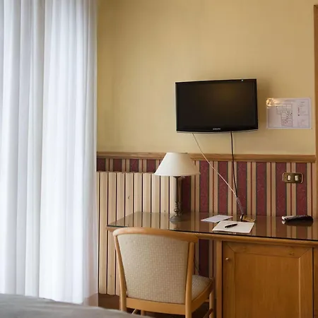 Leopardi Hotel Nápoles