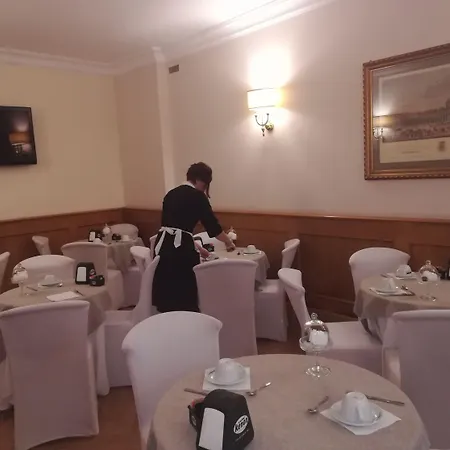 Otel Leopardi Napoli