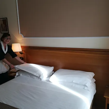 Hotell Leopardi Neapel