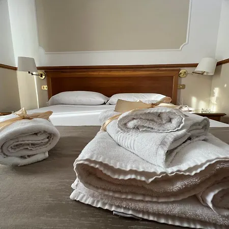 Leopardi Hotel Neapel