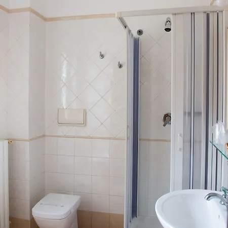 Leopardi Hotel Neapel