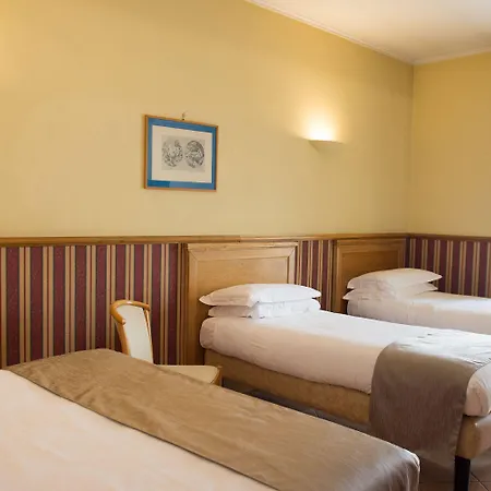 Hotel Leopardi Nápoles