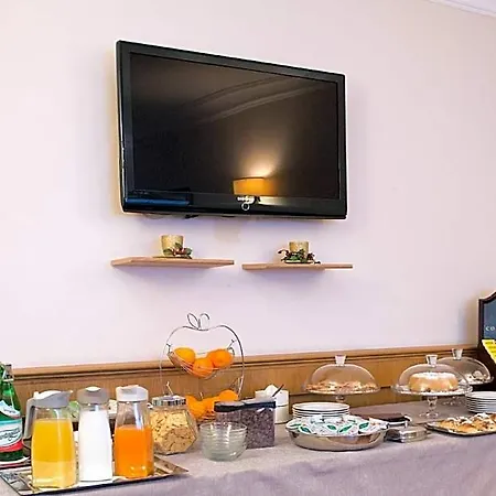 Hotel Leopardi 3*