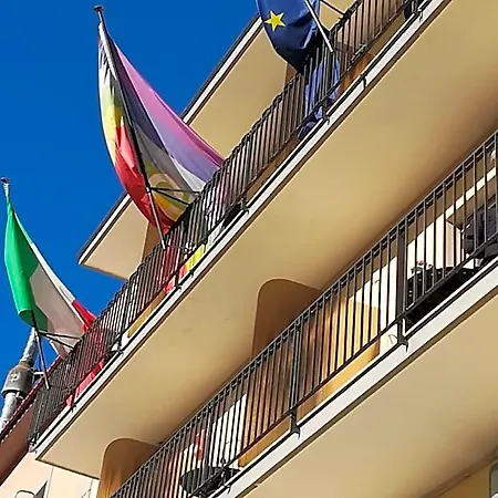 Leopardi 3* Neapol