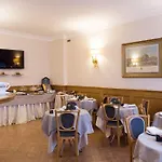 ホテル Leopardi ナポリ