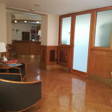 Leopardi 3* Naples