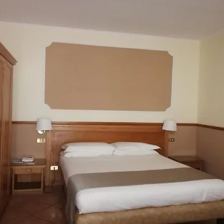 Leopardi Hotel 3*
