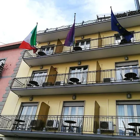Leopardi 3* Naples