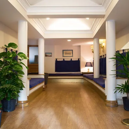Hotel Leopardi Naples