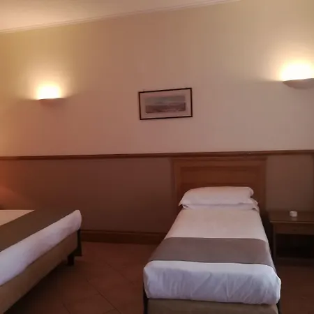 Leopardi Hotel 3*