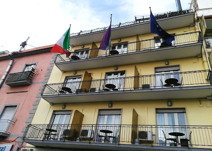 ホテル Leopardi ナポリ